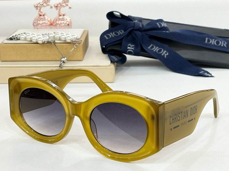 DIOR Sunglasses 748